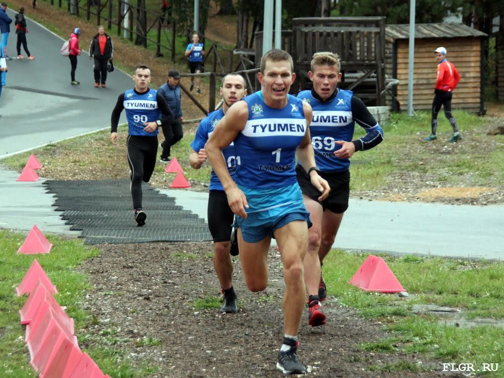 Александр Большунов