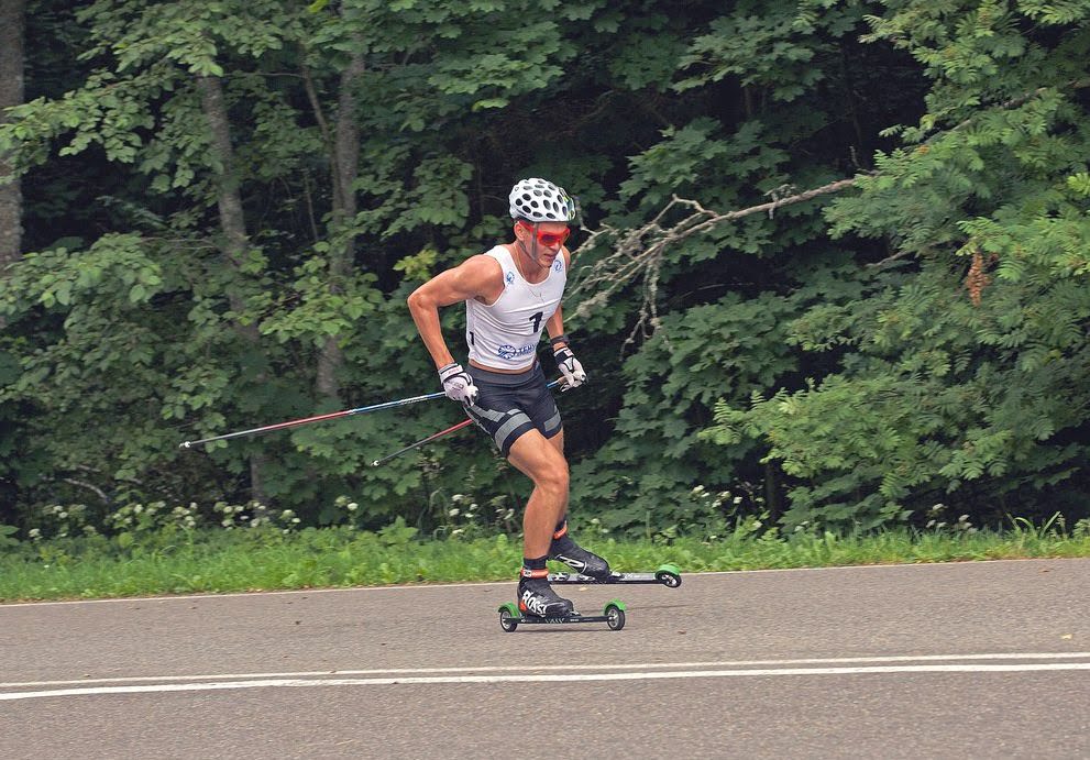 Александр Большунов