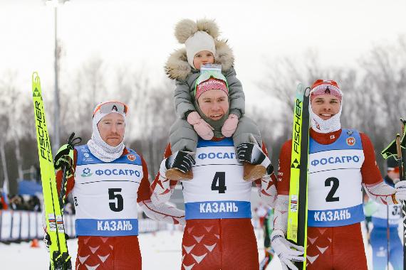 Александр Большунов - победитель скиатлона на шестом этапе ФосАгро Кубок России в Казани!