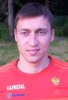 Александр Легков финиширует третьим в скиатлоне на финале Кубка мира в Фалуне.