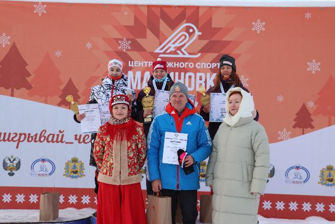 Алена Плечева и Артем Барков – победители спринта на Первенстве России среди юниоров 19-20 лет.